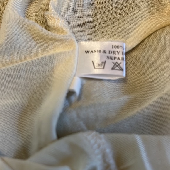 100% Genuine Silk Machine Washable Cream Long Sleeve Two Piece Pajama Set - Picture 9 of 16